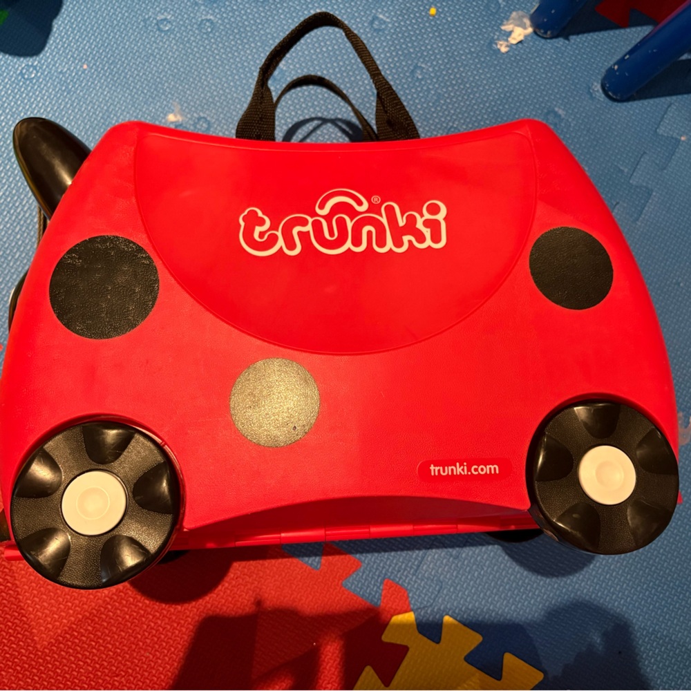 Trunki ride on suitcase